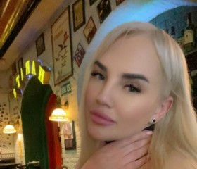 Elena, 34, Ottawa