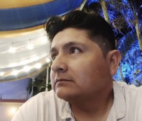 Alexander, 38, Piura