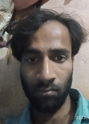 Asif Raja, 26, India, Patna