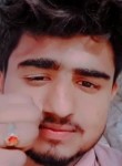 Usman Manik, 18  , Sadiqabad