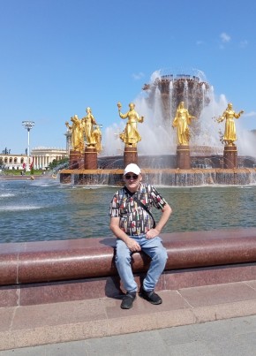 Михаил Гончаров из Москвы 55 лет