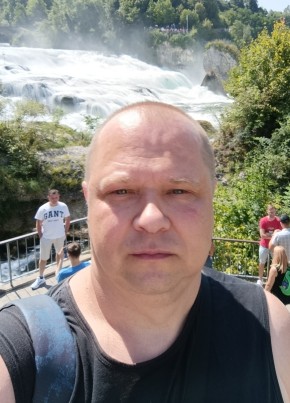 Дмитрий из Дзяржынска 47 лет