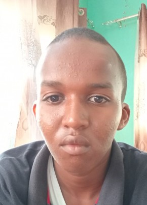 Henderson, 21, Kenya, Garissa