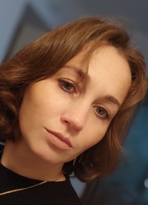 Елена из Саратова 38 лет