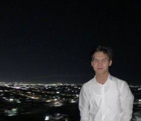 Erbolat, 23, Bishkek
