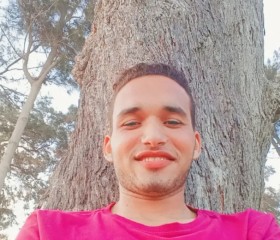مصطفى حسين, 22, Cairo