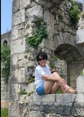 Алина из Нижнекамска 44 года
