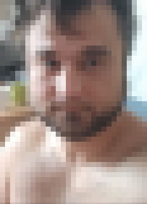 Илья из Калининграда 34 года