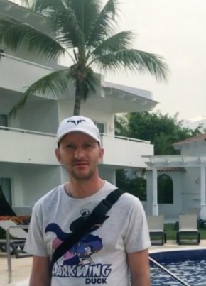 Maksim, 47, Latvia, Riga