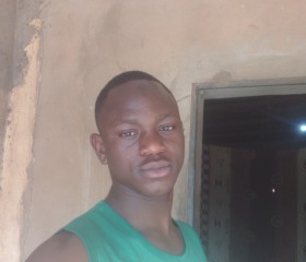 Camara Mohamed, 23, Labe