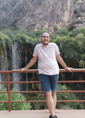 Akif Taş, 26, Türkiye Cumhuriyeti, Eskişehir