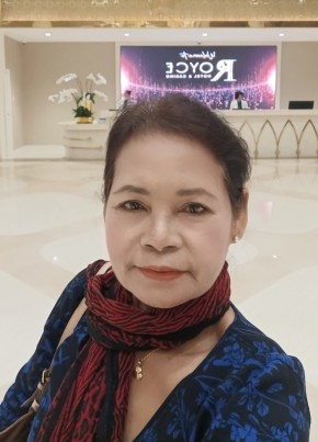 Divina, 70, Pilipinas, Maynila