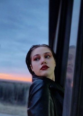 Elya, 19, Russia, Saint Petersburg