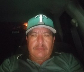 Meño, 44, Dallas