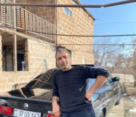 Arsen, 51, Yerevan