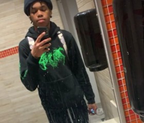 Roid, 21, Philadelphia