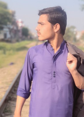 Numan Khan, 18, پاکستان, سیالکوٹ