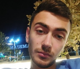 Arsik, 18, Ashgabat
