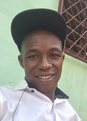 Franck, 30, République centrafricaine, Bangui