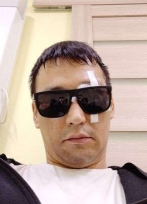 Искандер из Теміртау 38 лет