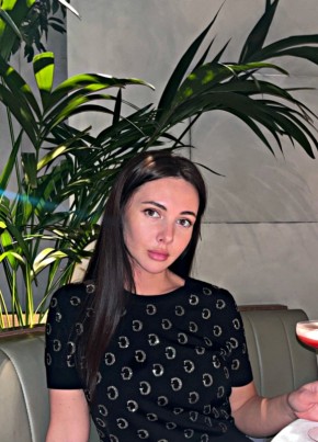 Анна из Екатеринбурга 28 лет