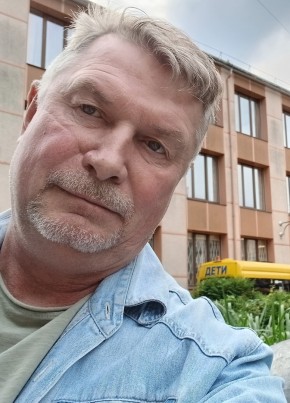 Игорь из Санкт-Петербурга 51 год