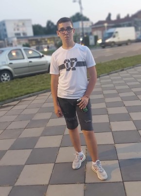 Albert , 21, Romania, Slobozia (Ialomiţa)