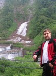 roman, 44  , Vladivostok