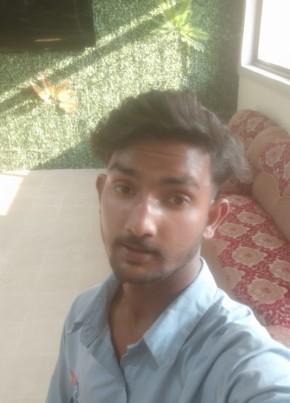 Sunil, 18, India, Ranchi