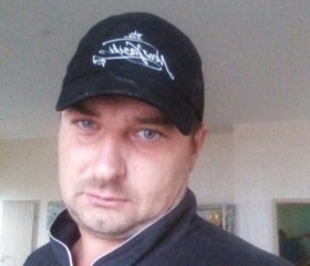 Sanya, 36, Malacky