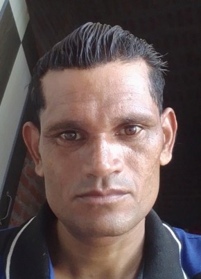 Harkesh Singh, 34, India, Delhi