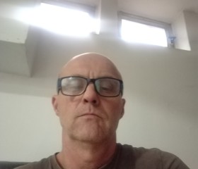 Đuka, 55, Sabac