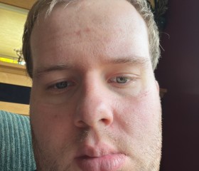 Artie but, 29, Saint Paul