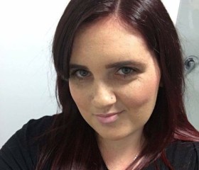 Rhiannon, 28, Sunnybank