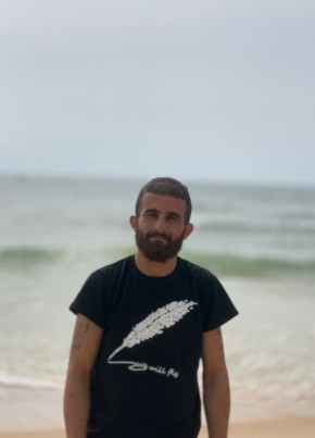 Abrahim, 28, Lebanon, Beirut