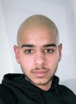 Wesam, 18  , Kafr Manda