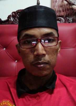 Azirul , 48, Malaysia, Kluang