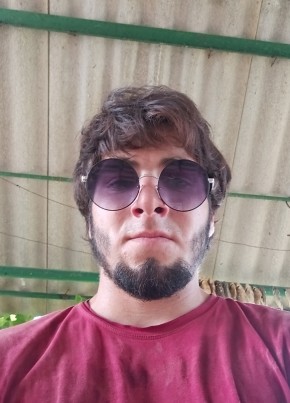 Омар из Невинномысска 23 года