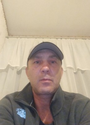 Andrey, 44, Russia, Kingisepp