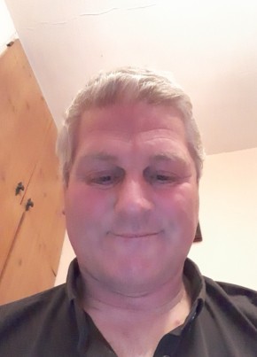 Michael, 52, Republic of Ireland, Ballina