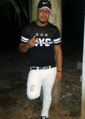 Emmanuel из Santo Domingo 18 лет