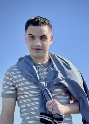 Ishak из Algiers 27 лет