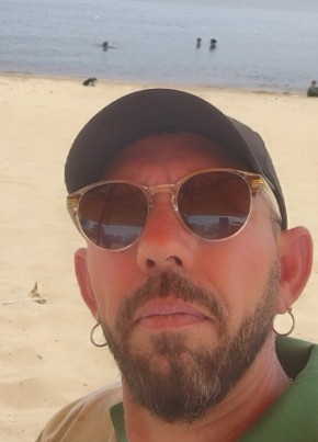 Anderson Sousa из Manáos 47 лет