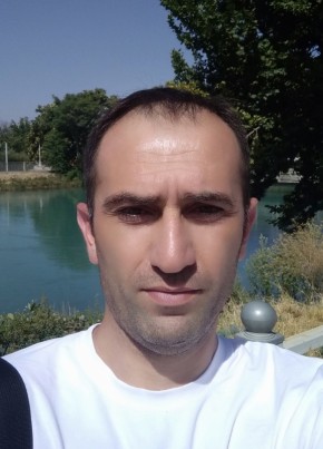 Хадис из Новокубанска 45 лет