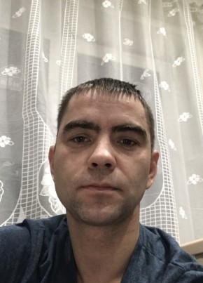 Олег, 37, Россия, Киров (Кировская обл.)