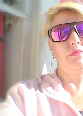 Ольга, 53, Россия, Безенчук