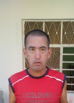 Rafael Marquez V, 37, República de Cuba, La Habana