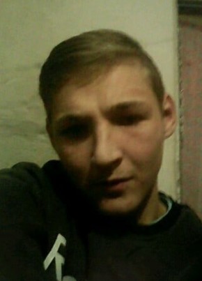 Антон, 25, Россия, Щёлкино
