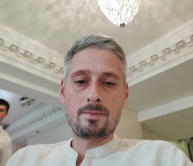 Arseniy, 43, Moscow