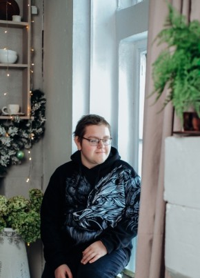 Dmitriy, 20, Russia, Likino-Dulevo